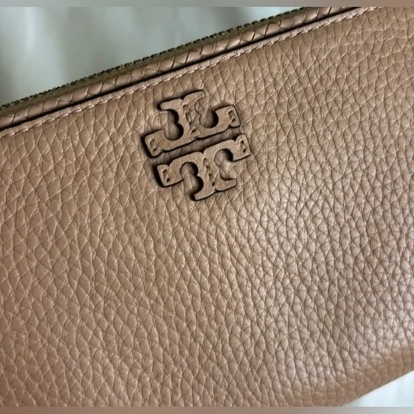 Tory Burch Continental Wallet with Tassel - Picture 3 of 15